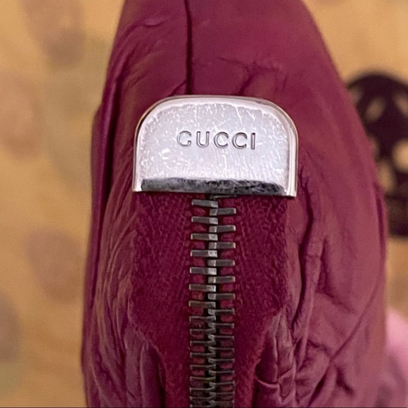 Raspberry Gucci Galaxy Wristlet - Picture 4 of 13